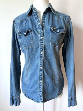 Vintage Y2K Levi's Jean Shirt Denim Fitted Button Up Shirt Coastal Cowgirl - M